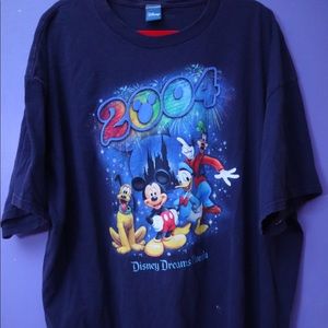 Vintage original 2004 Walt Disney shirt